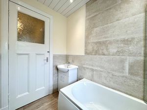 Photo 11- click for photo gallery